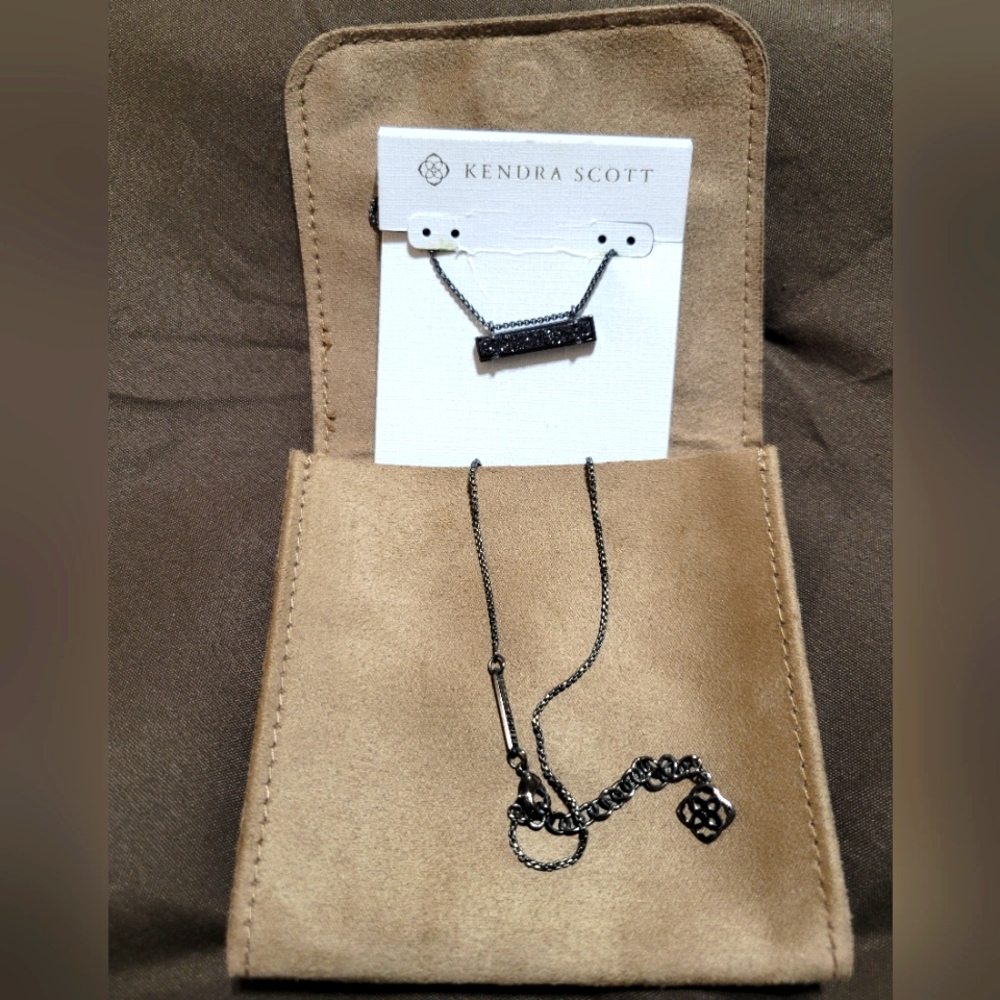 Kendra Scott Leanor Necklace